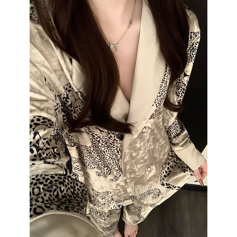 法式轻奢豹子印花金丝绒睡衣女秋冬季新款保暖长袖长裤家居服套装
