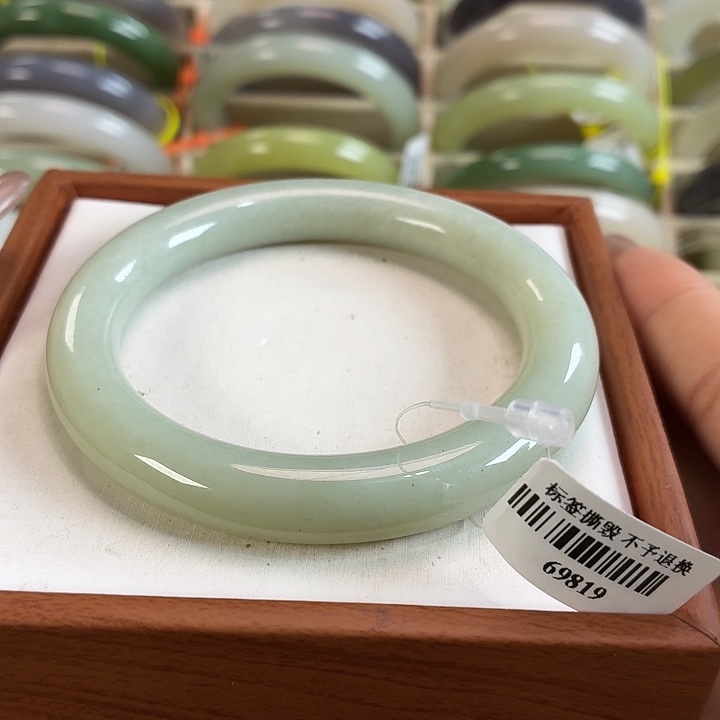 和田玉未镶嵌手镯57.5+