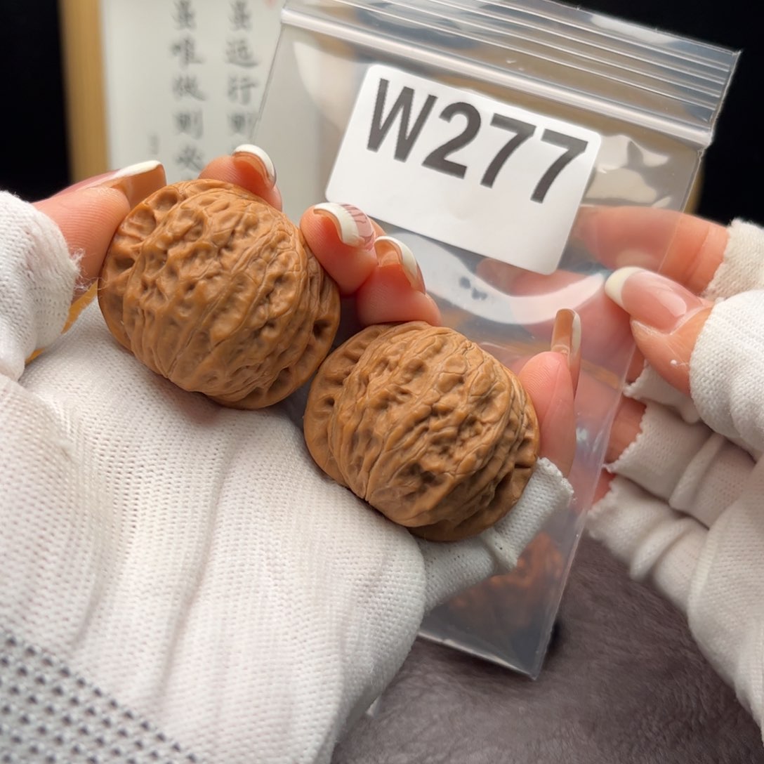 文玩核桃把件40铁锤w 277
