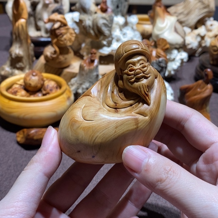 柏木（崖柏）手把地主玉化料