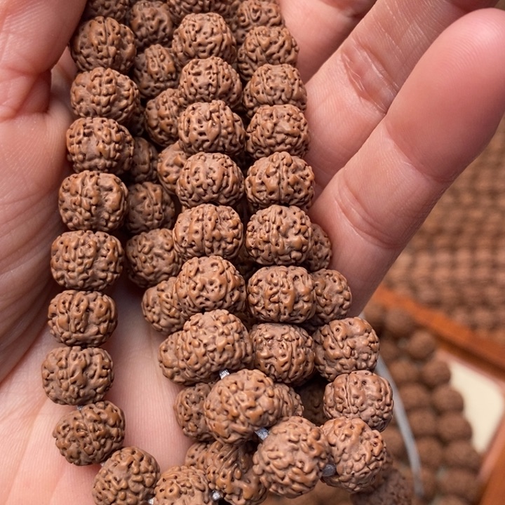 【闪购商品】金刚菩提吊坠熊**熊凹底梅花108