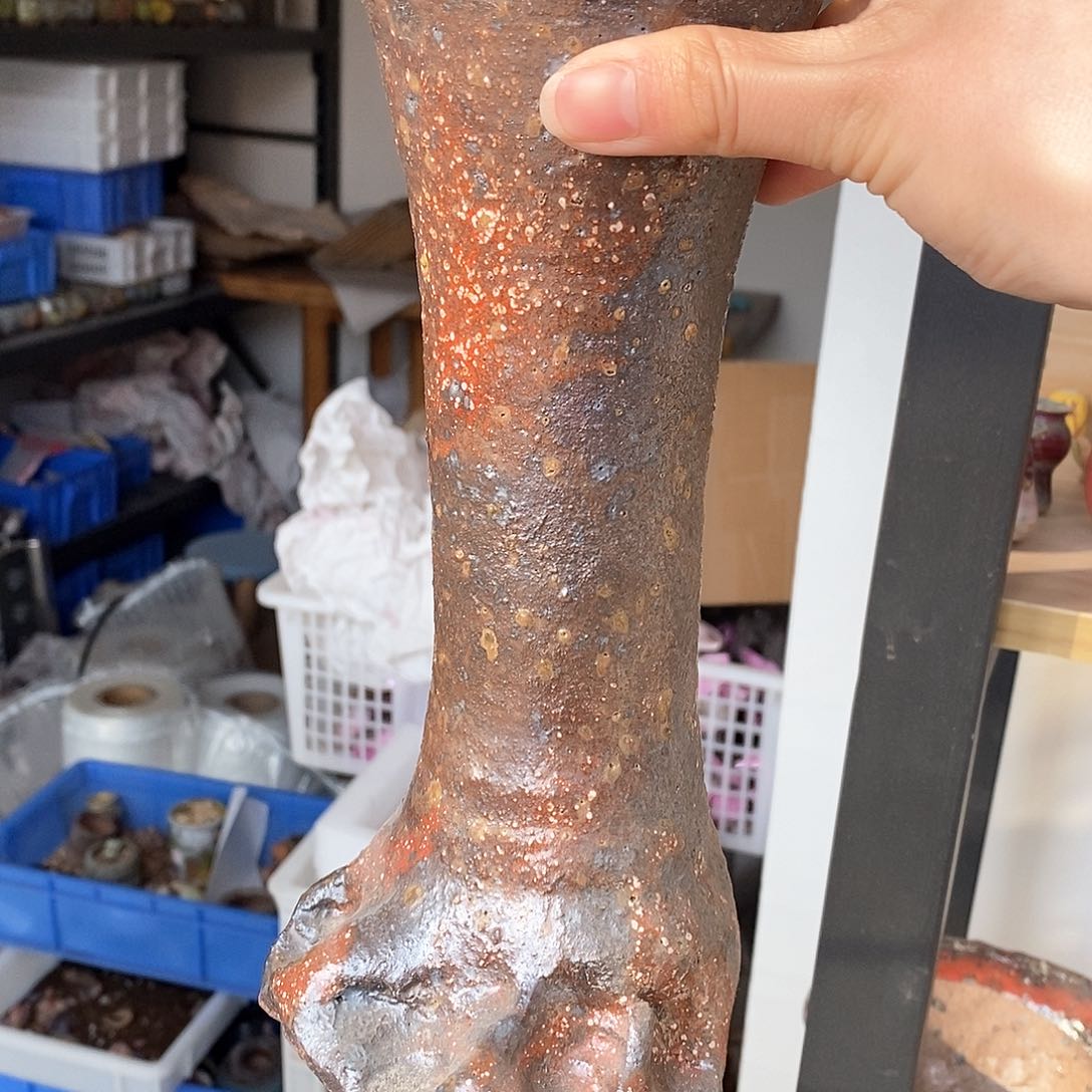 红陶瑕疵小，处理的