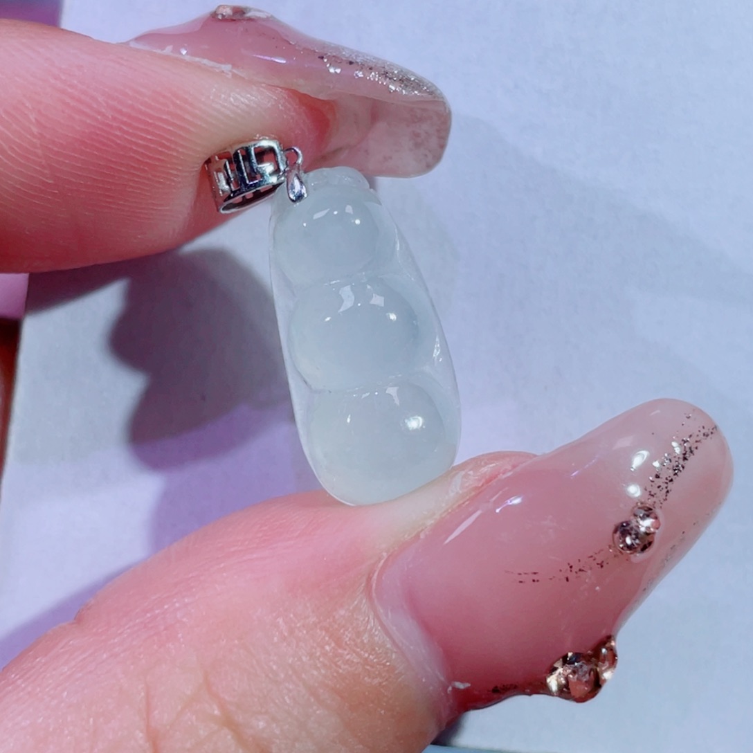 翡翠颈饰18K金镶嵌豆子