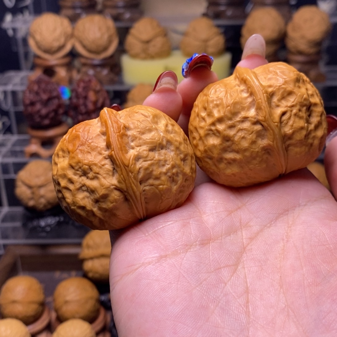 K***r文玩核桃把件Z99玉罗汉…………………