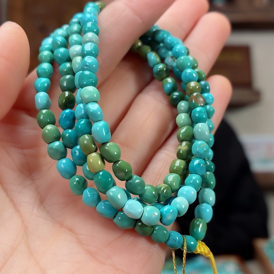 未镶嵌绿松石珠宝奇石