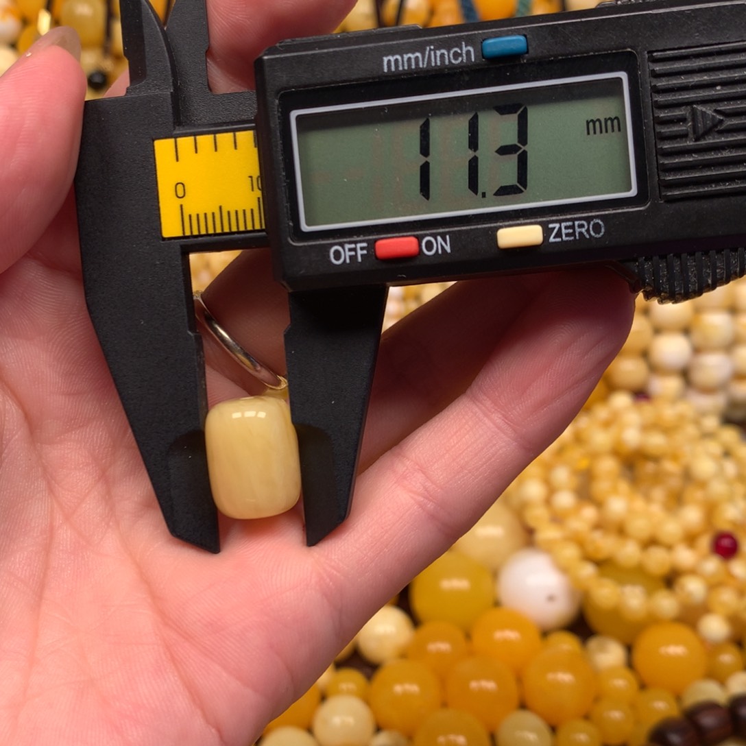 无非金属仿琥珀217