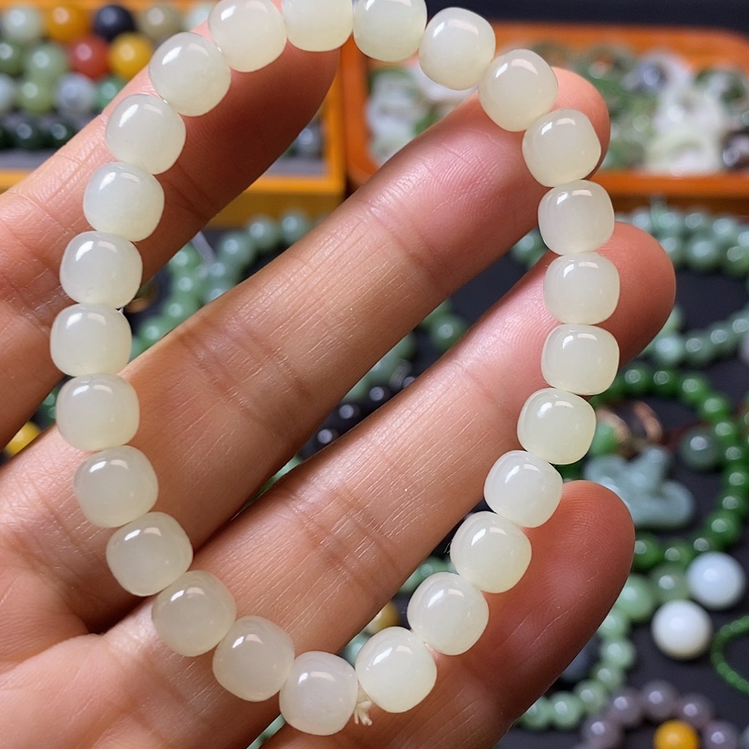 和田玉未镶嵌手链