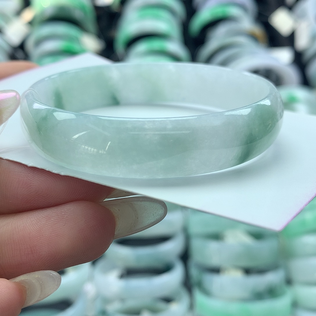 未镶嵌手镯翡翠公主