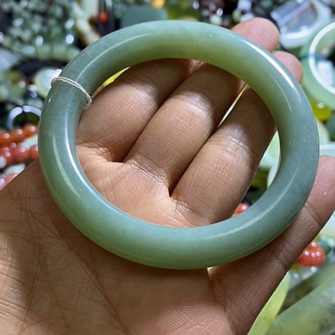 岫玉手镯未镶嵌56-57口径