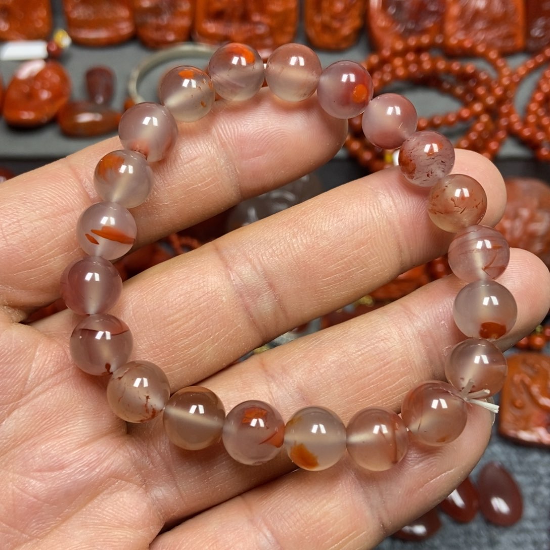 南红玛瑙手串未镶嵌9+’mm