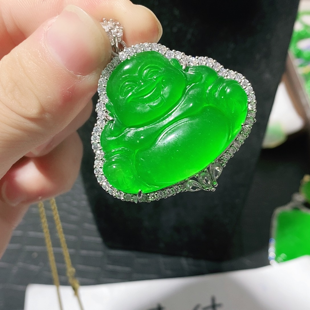 翡翠颈饰银S925镶嵌吊坠