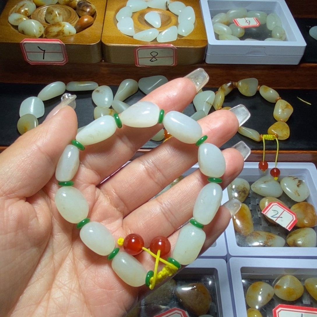 和田玉手串未镶嵌