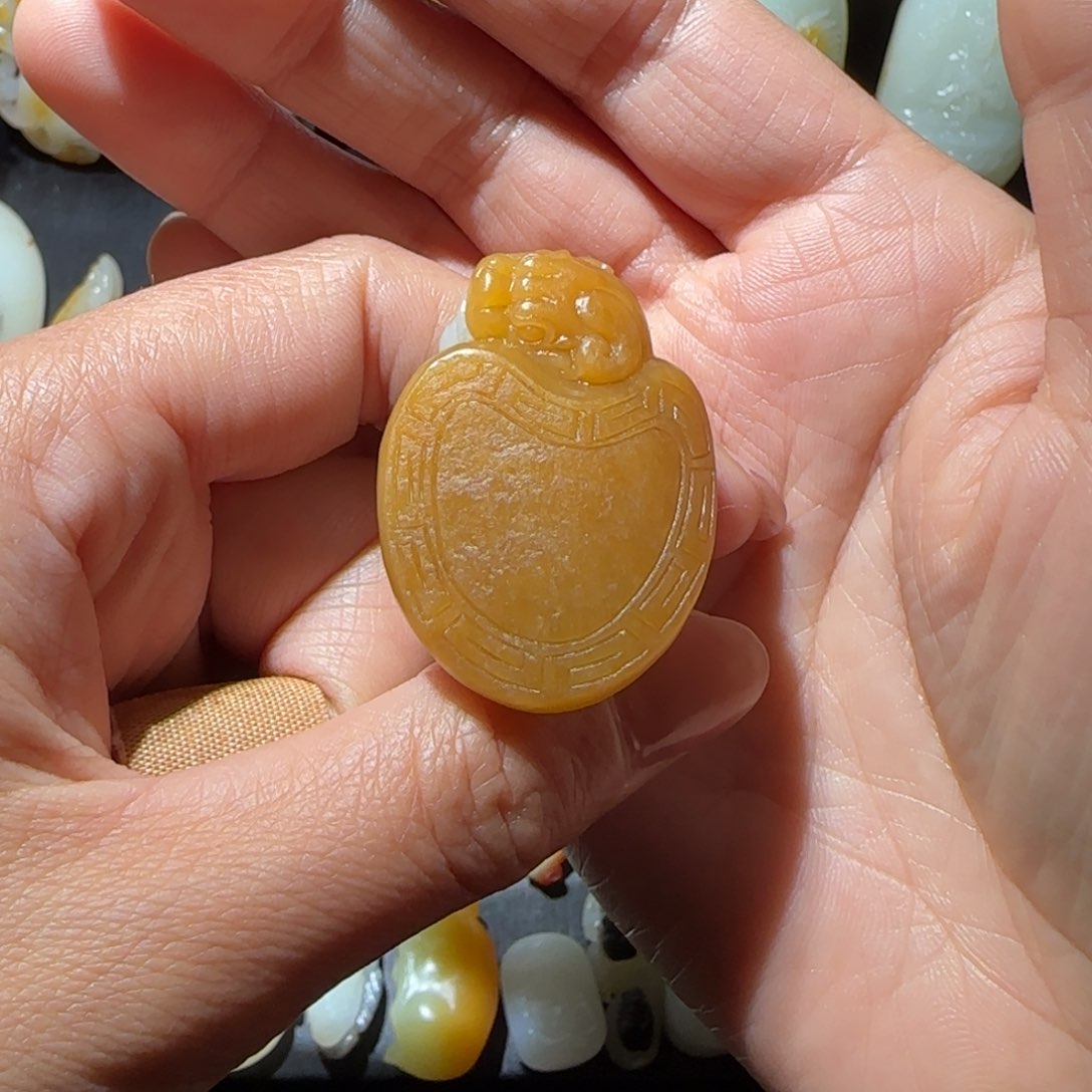 和田玉颈饰未镶嵌?***?