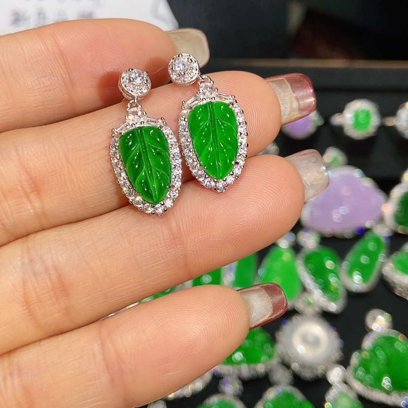 【闪购商品】翡翠耳饰未镶嵌天然翡翠