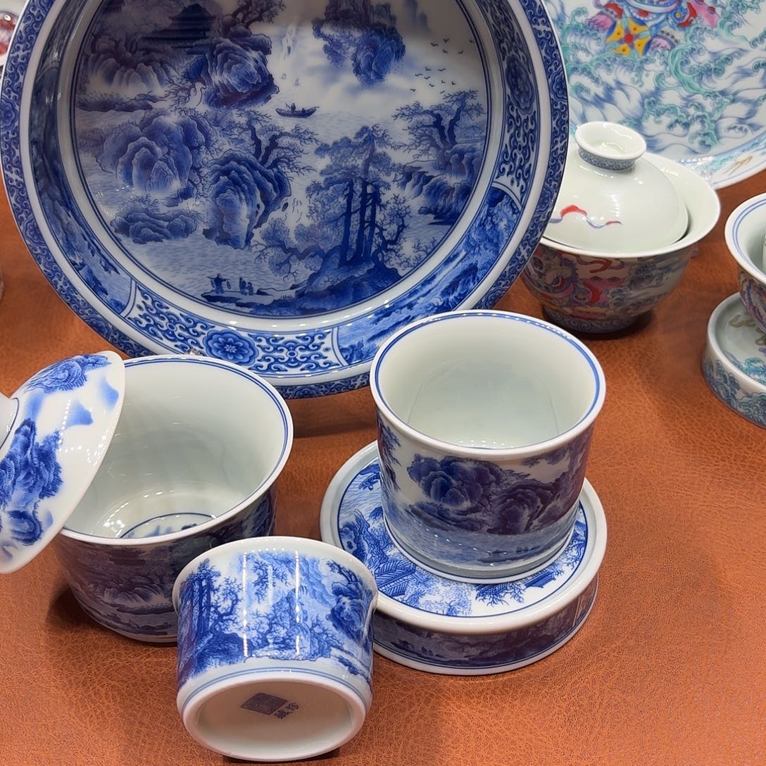 景德镇市和上海浦东新