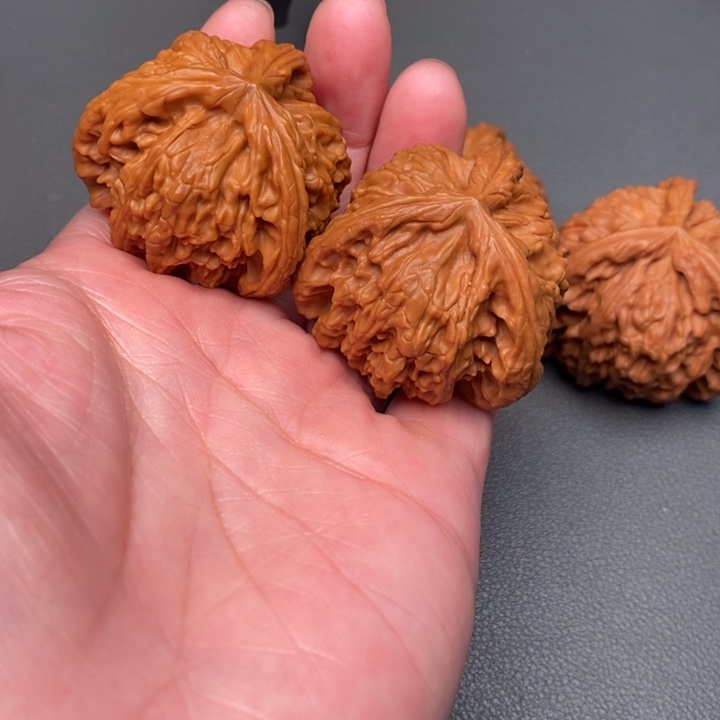 志***得文玩核桃吊坠核桃核桃和他