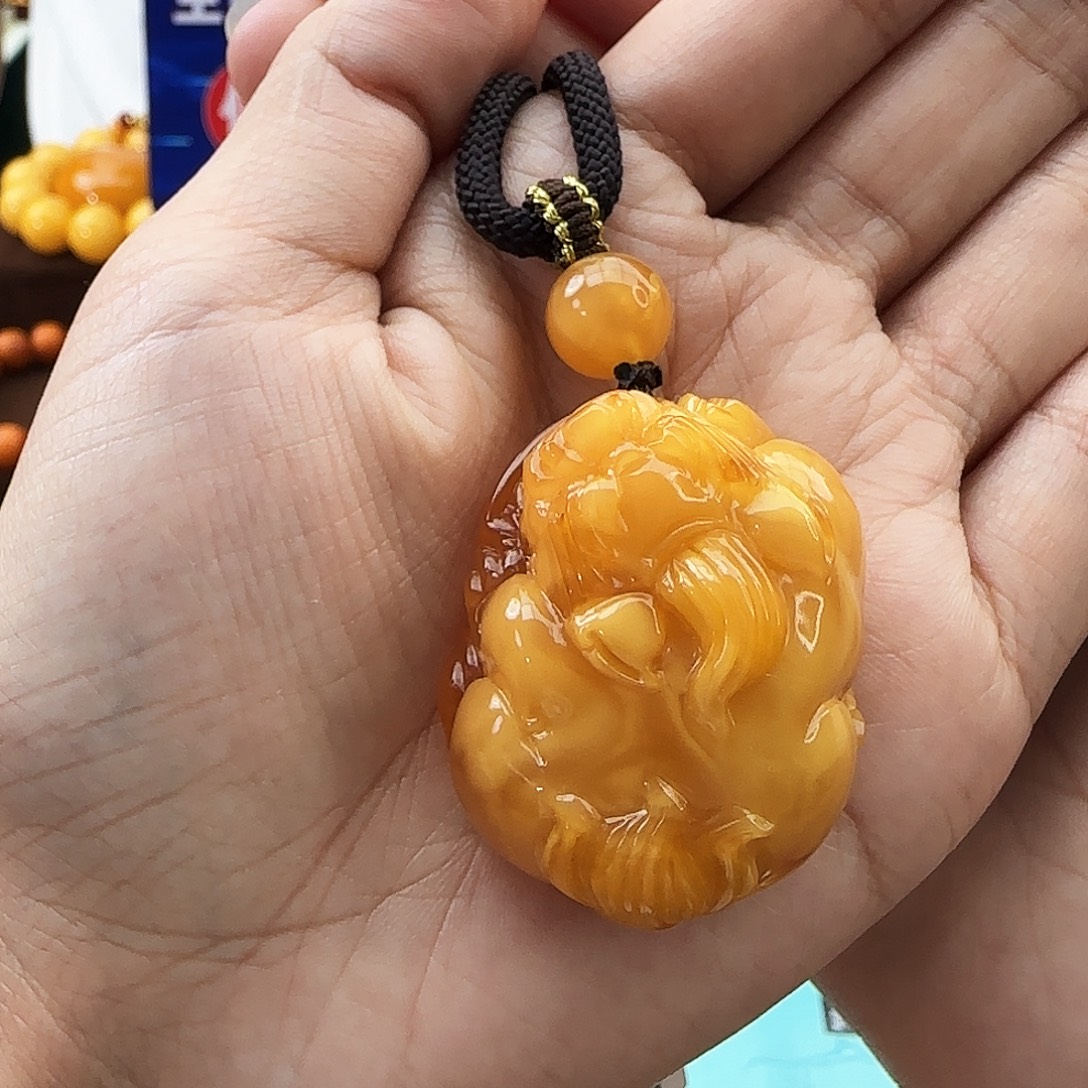 琥珀颈饰未镶嵌吊坠