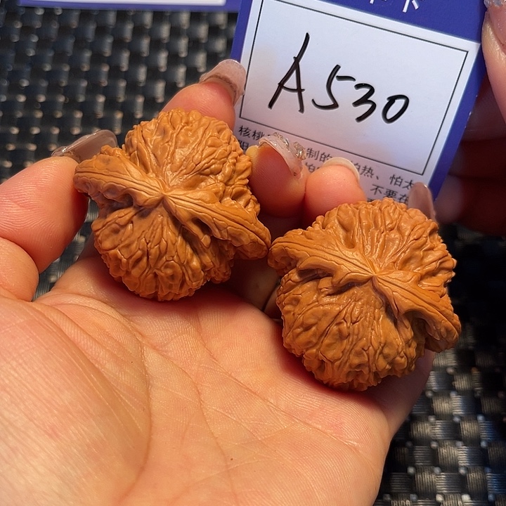 把件桃核44狮子A530