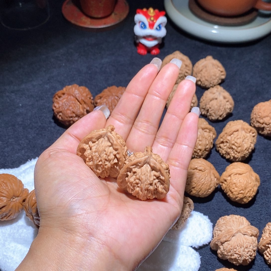 文玩核桃吊坠u*盘山三棱