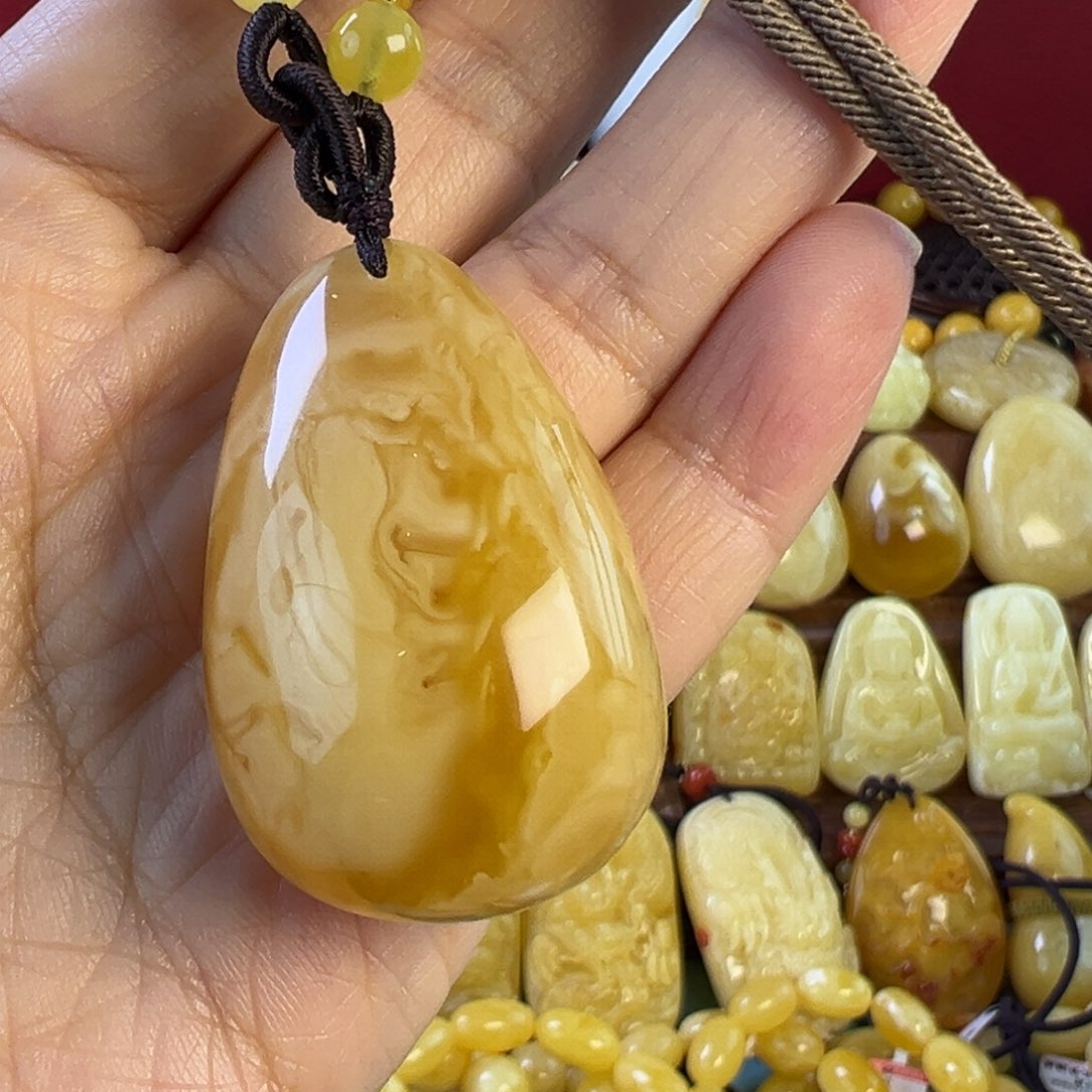 蜜蜡吊坠(赠链)未镶嵌