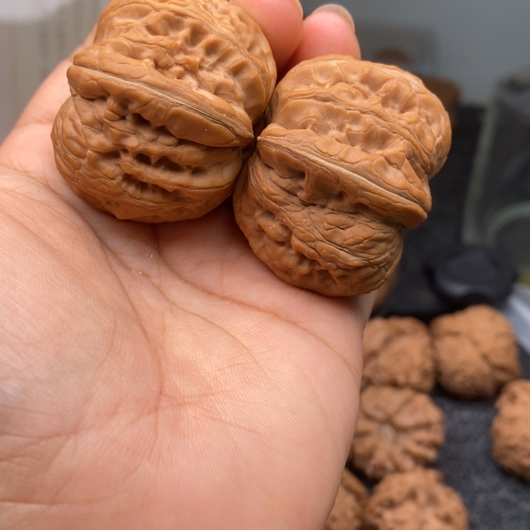 文玩核桃把件42元宝