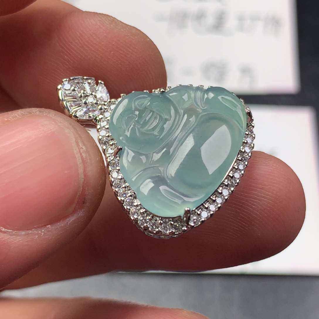 颈饰未镶嵌翡翠佛公