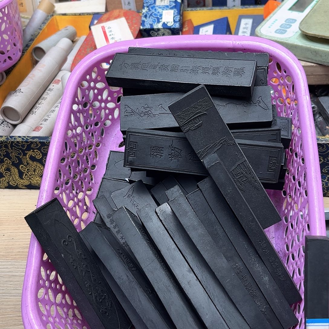 哈哈哈哈哈刚刚12条