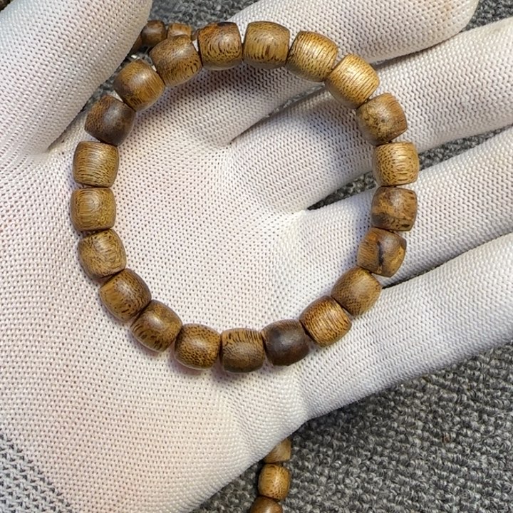 木舍*0.9绿棋楠老料手串