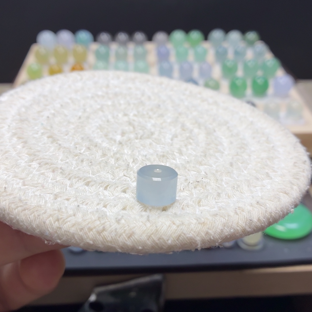 翡翠未镶嵌手链10.2/7.6冰蓝桶珠