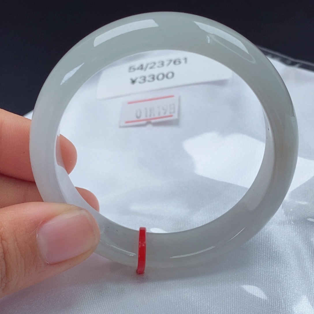 翡翠手镯（贵妃镯）未镶嵌