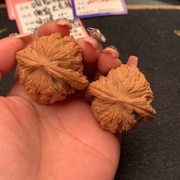 文玩核桃吊坠24号43虎头全