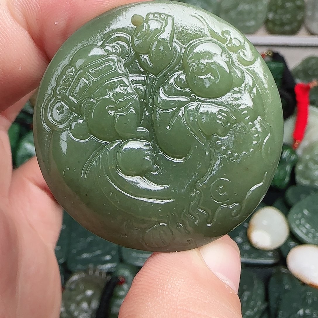 和田玉未镶嵌颈饰