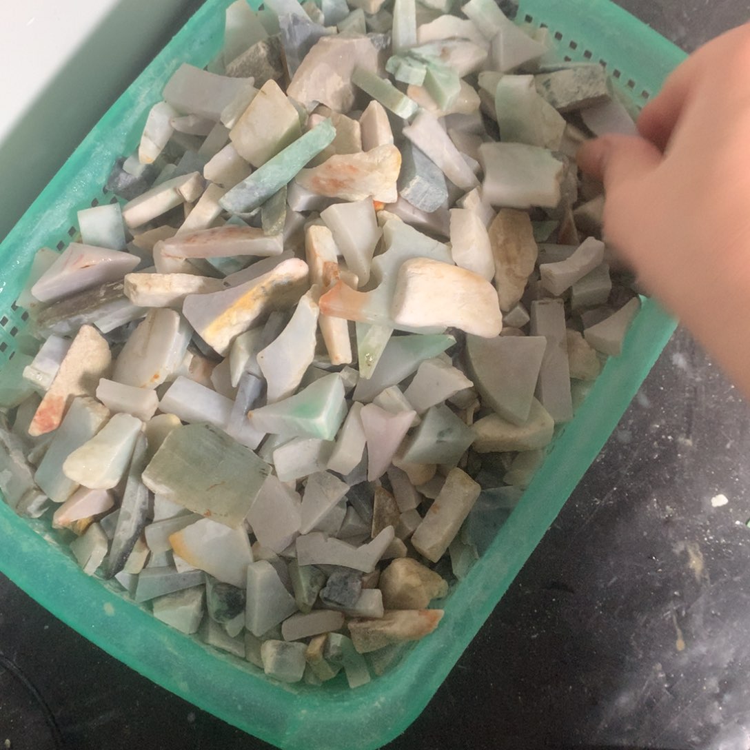 翡翠颈饰未镶嵌从**来缅甸翡翠