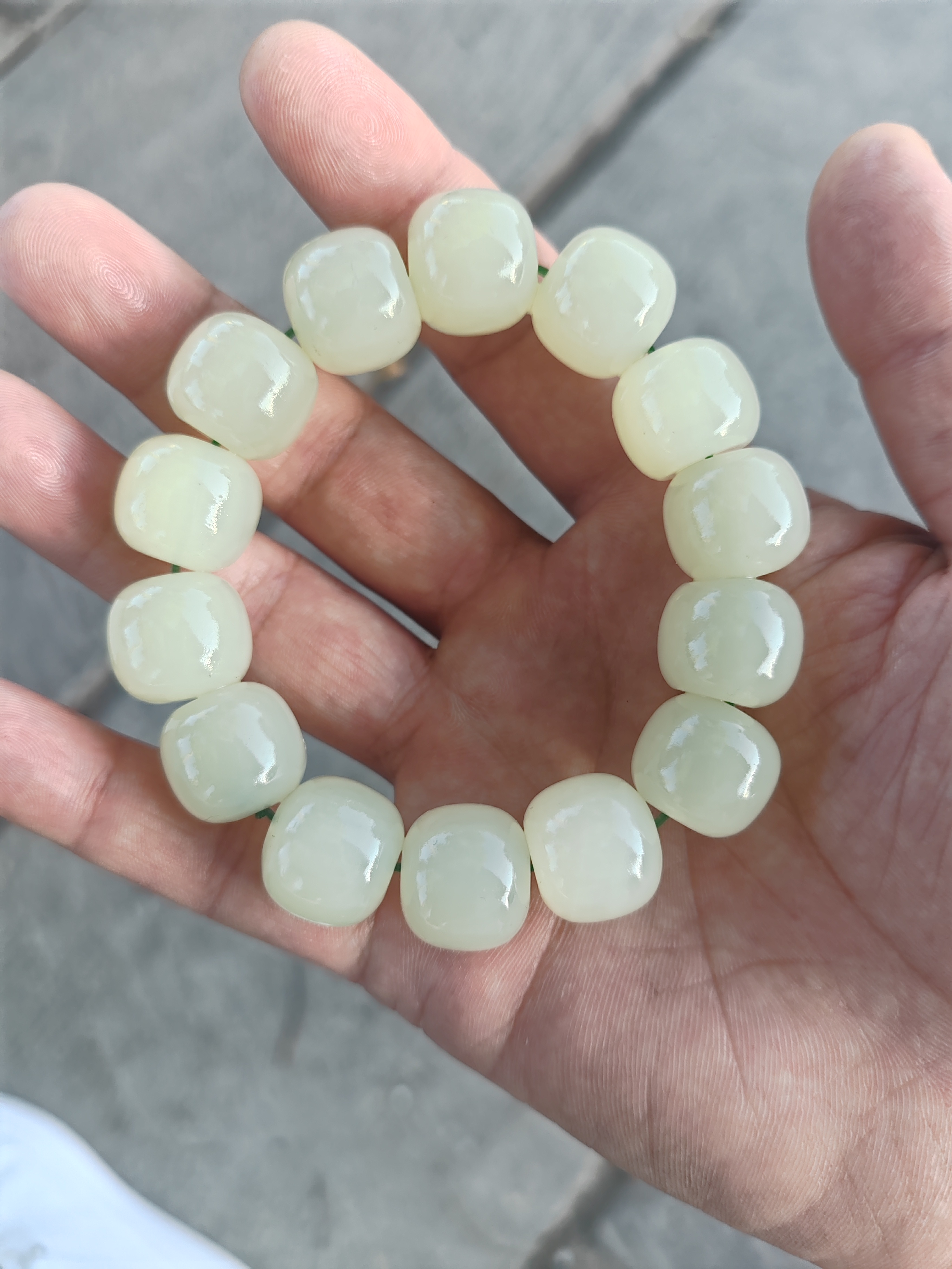 卡16mm葡萄肉老型直切手串！色泽鲜艳！