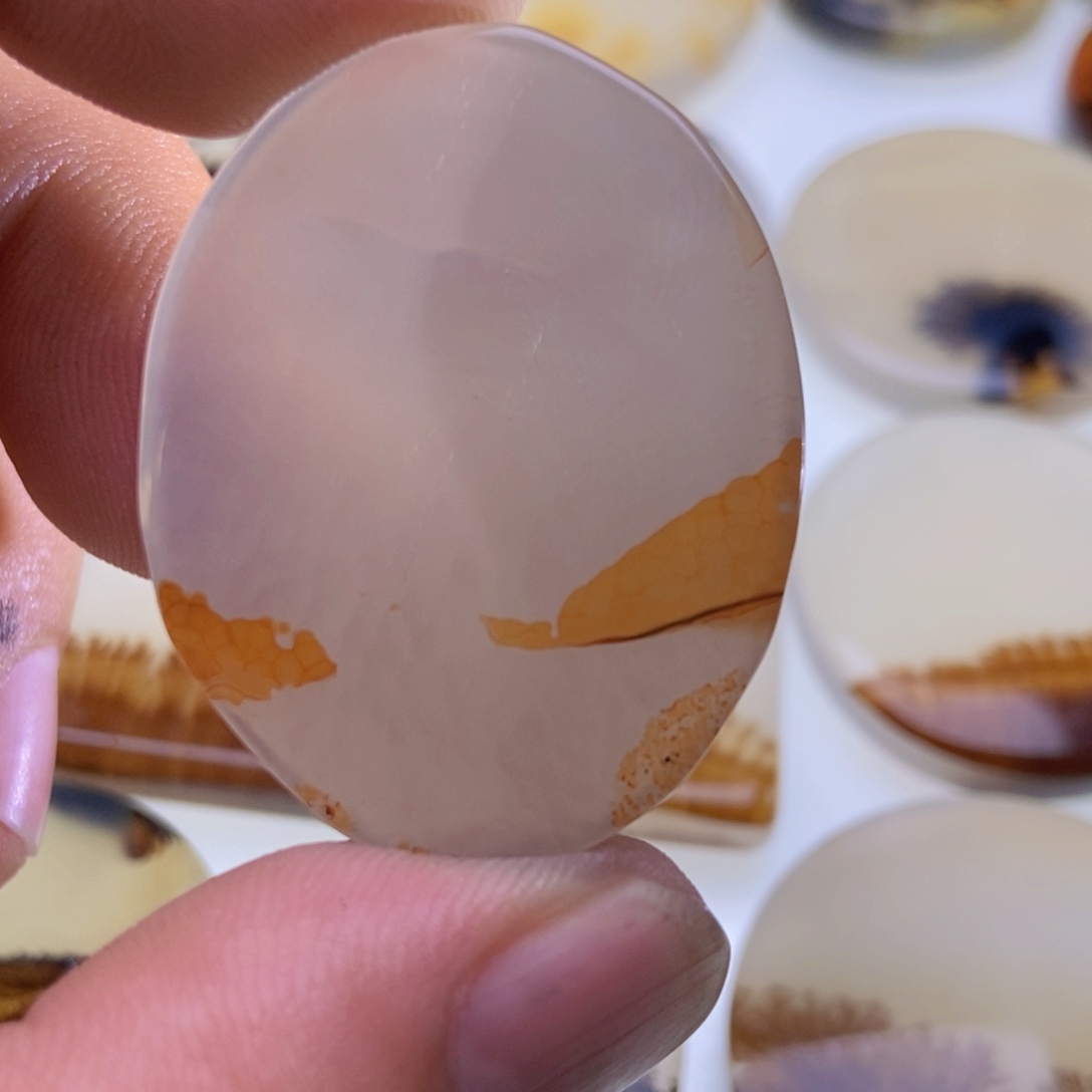 【闪购商品】未镶嵌颈饰玛瑙/玉髓城***：