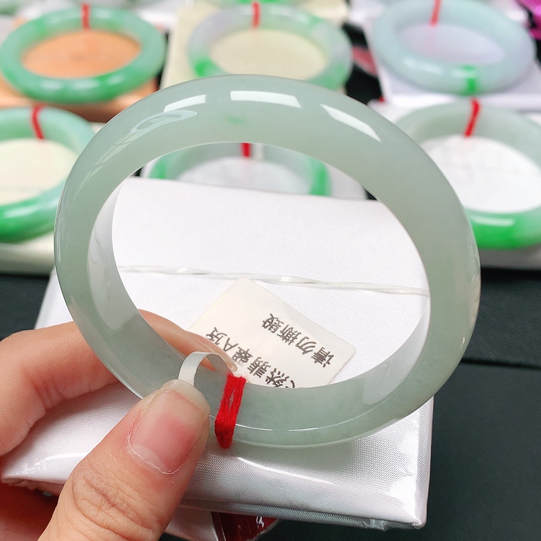 翡翠手镯未镶嵌天然翡翠手镯54