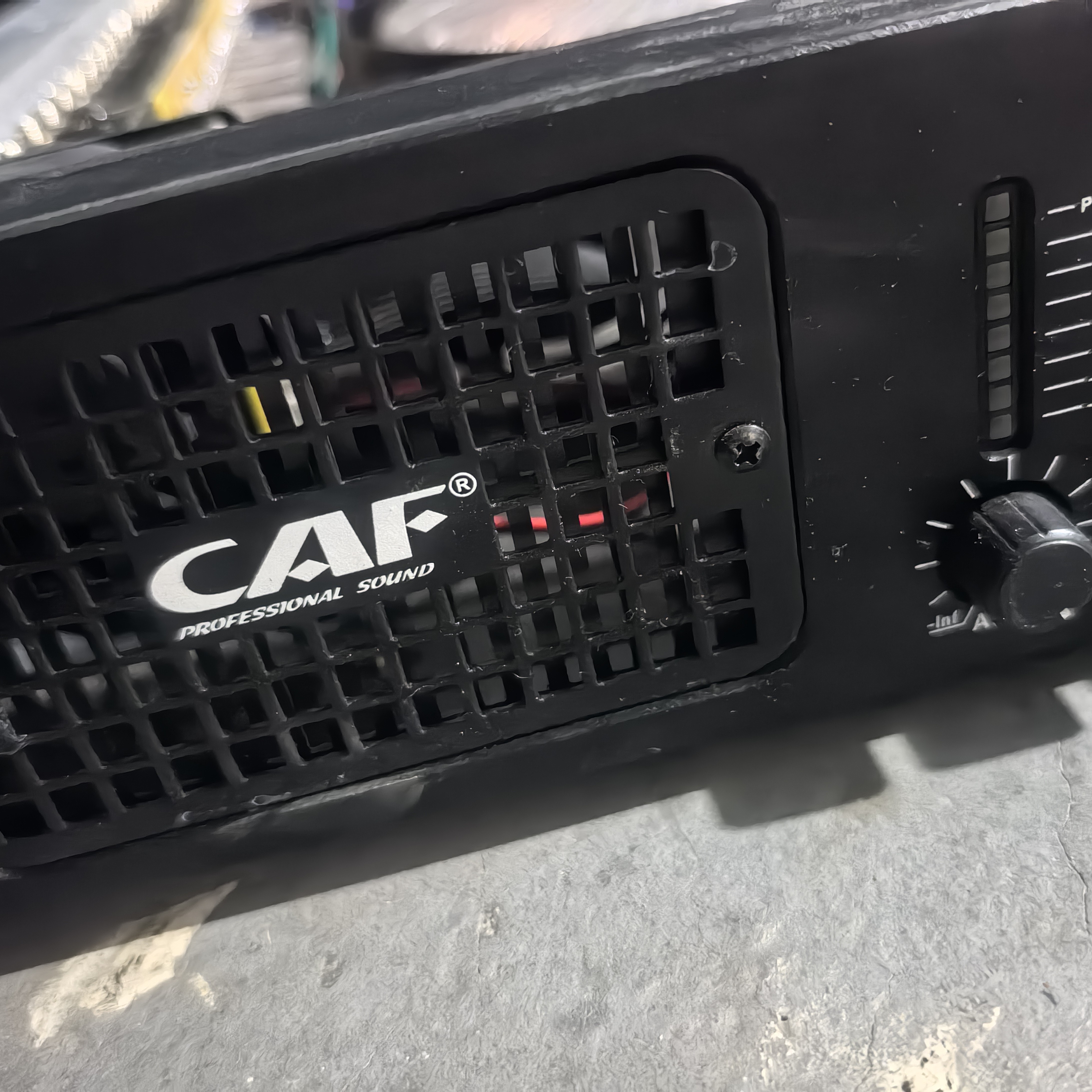 8新  四通道功放一台 不包邮