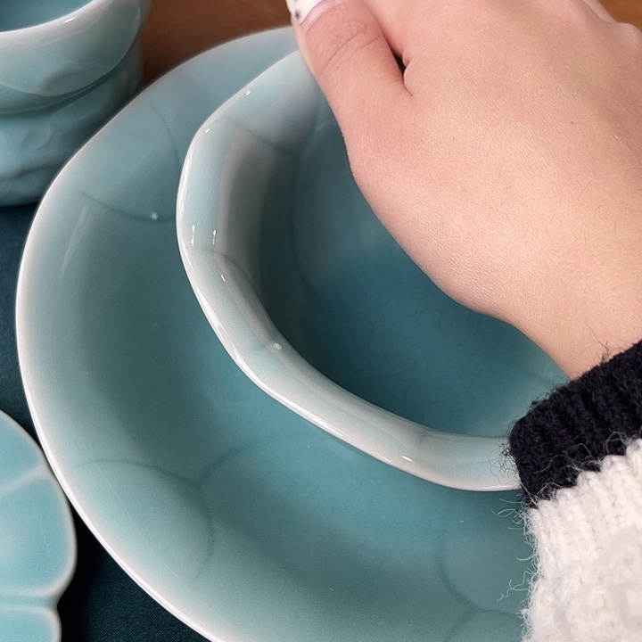 清***浅4.5寸莲花碗梅子青2个一组