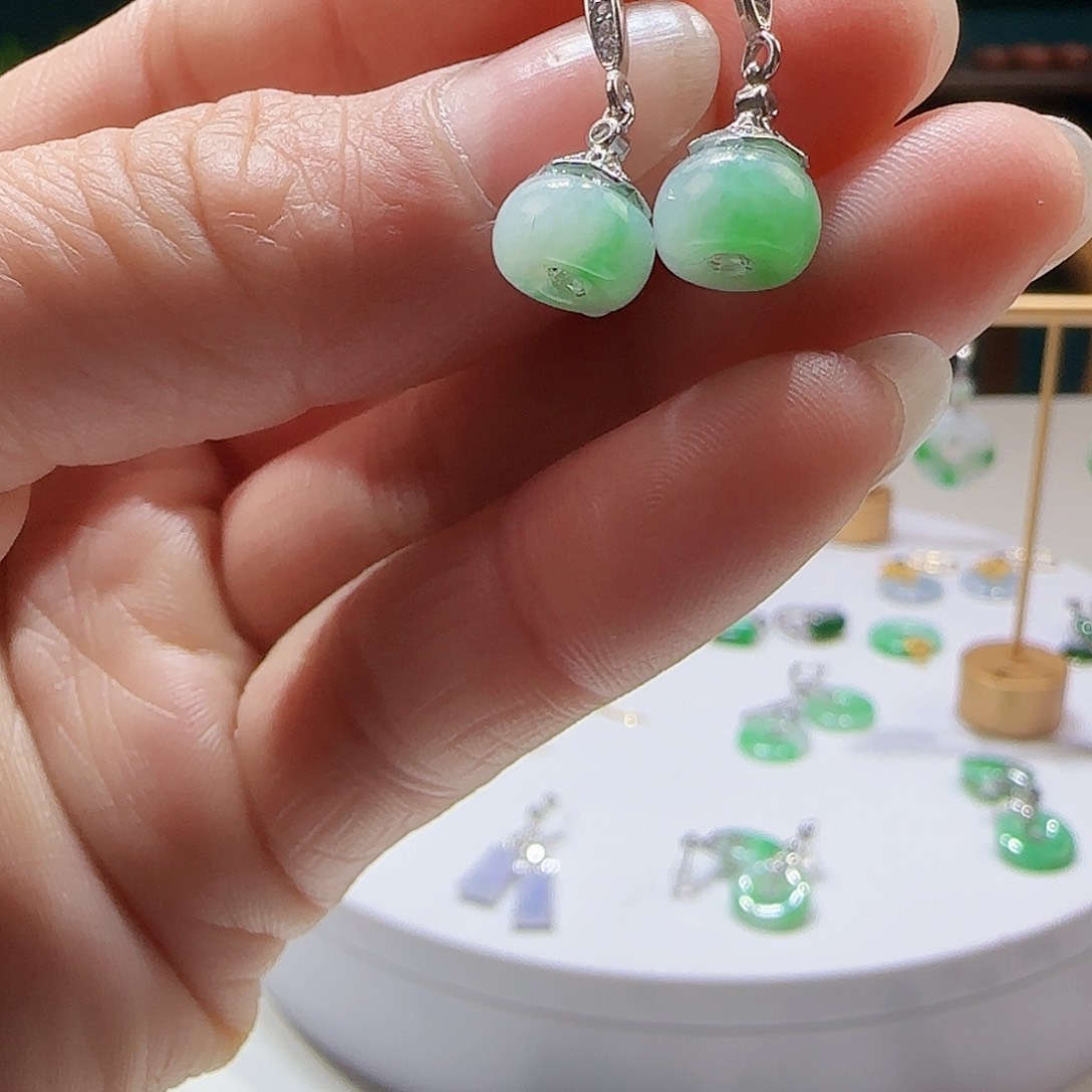 翡翠耳饰银S925镶嵌天然缅甸a货翡翠