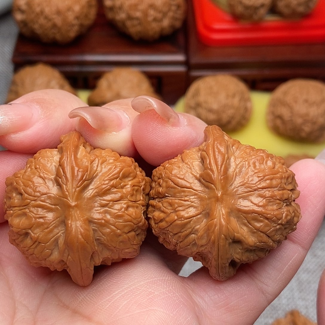 文玩核桃把件37.8全品绝配血麒麟