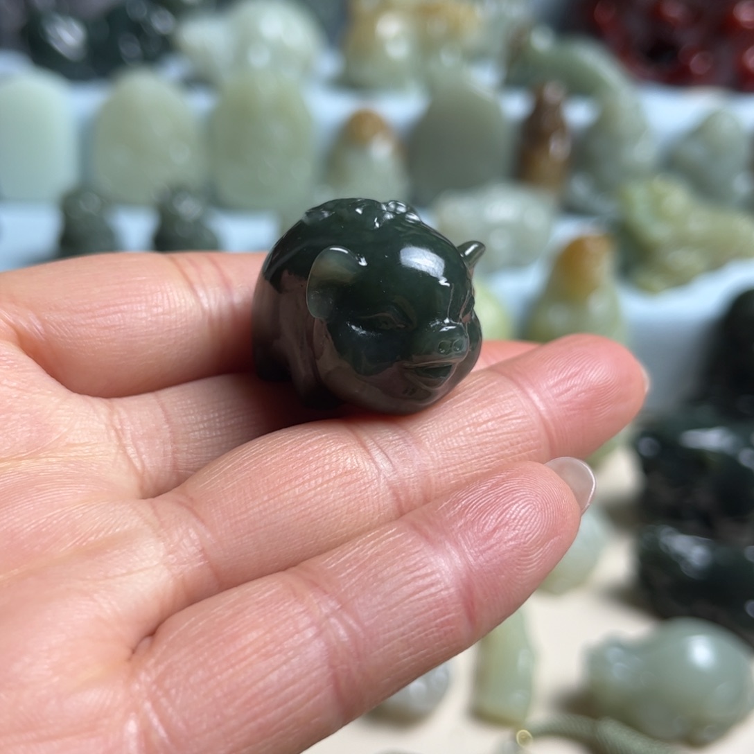 和田玉未镶嵌挂件