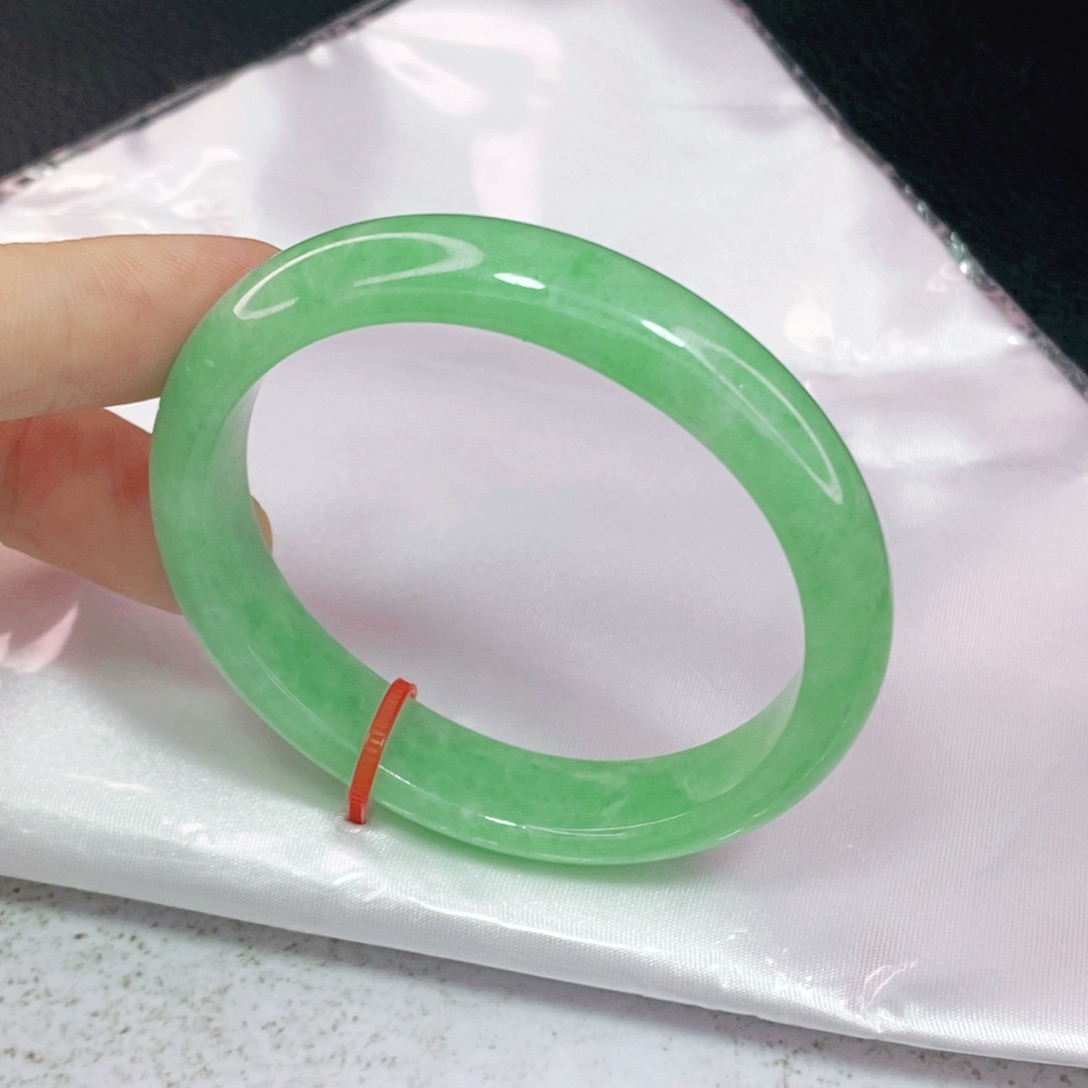 未镶嵌手镯翡翠52.6贵妃