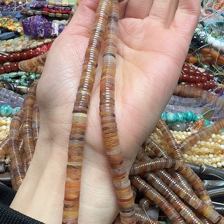 玛瑙/玉髓未镶嵌珠宝半成品一条8mm战国红隔片