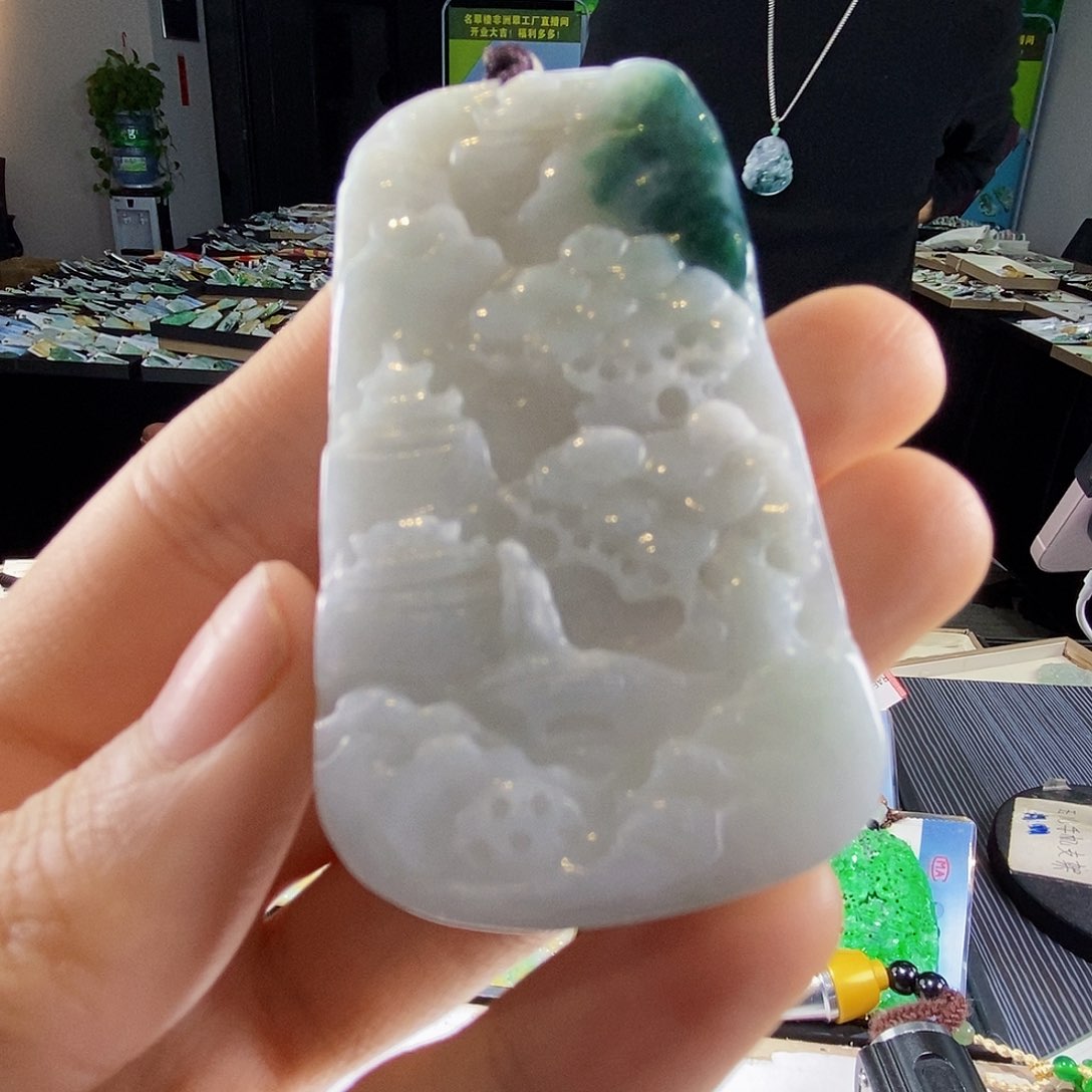 颈饰未镶嵌翡翠翡翠