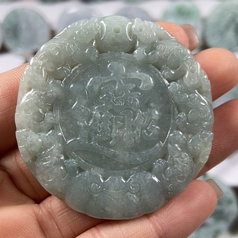 翡翠颈饰未镶嵌招财进宝福利