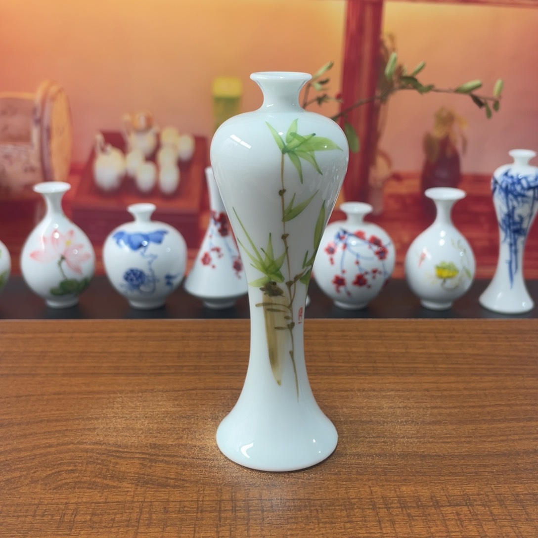 陶瓷景德镇小花瓶等着你