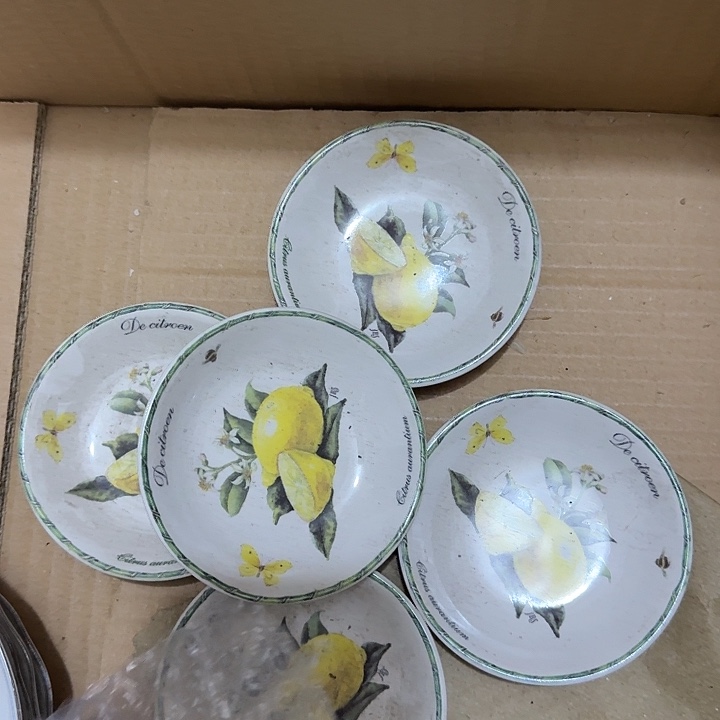 茶盏陶瓷盘子啥都有