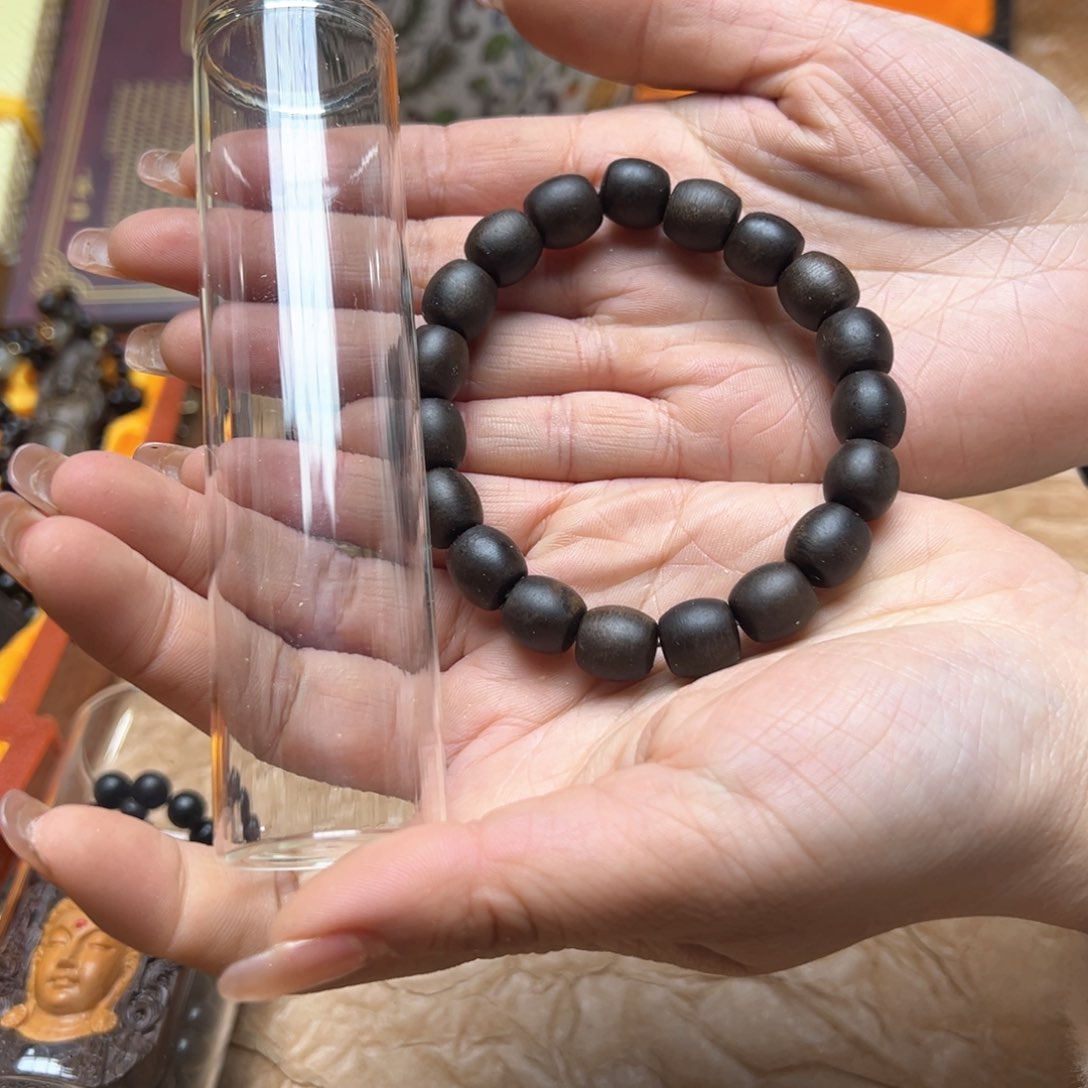 大叶紫檀（黑酸枝木类）