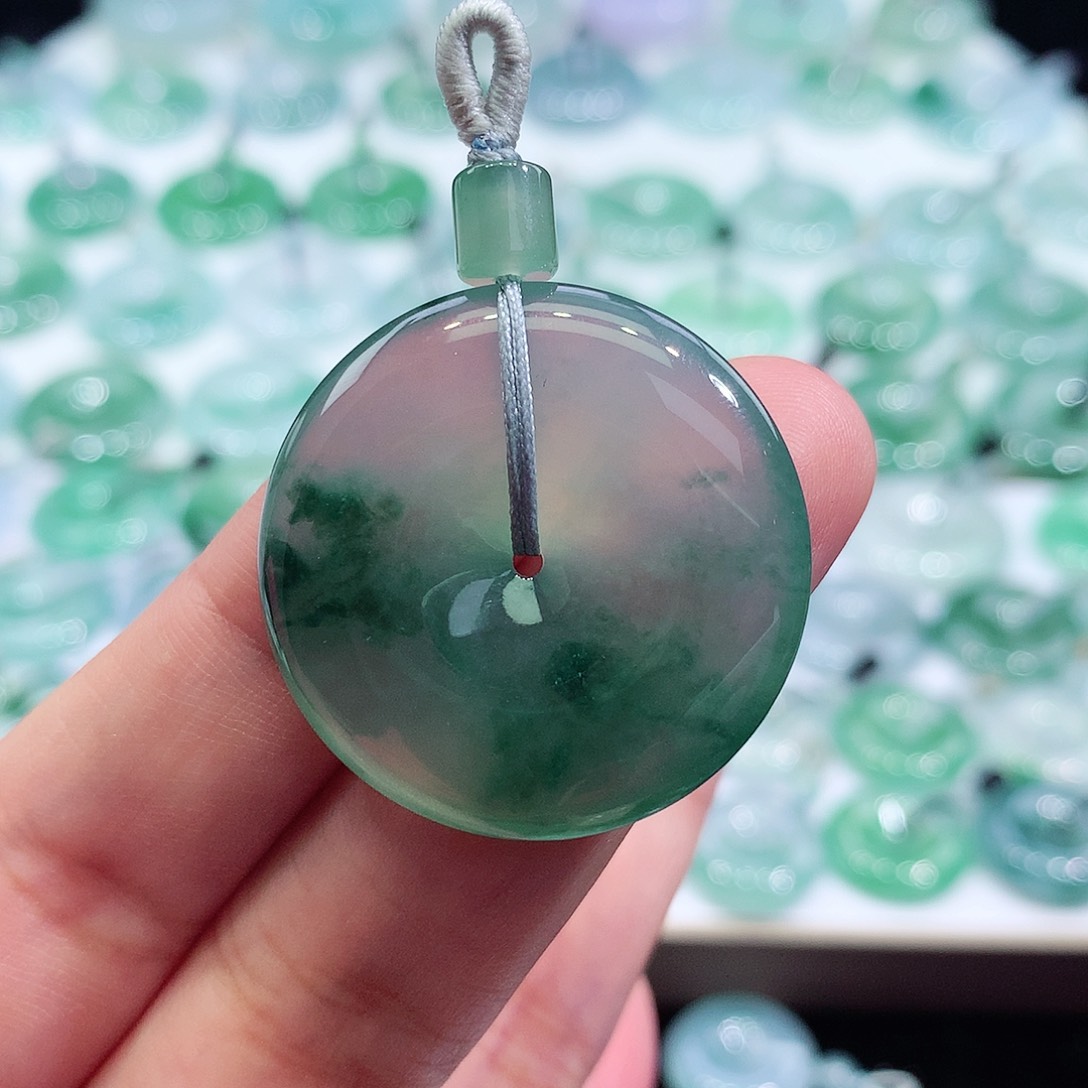 颈饰未镶嵌翡翠31.8