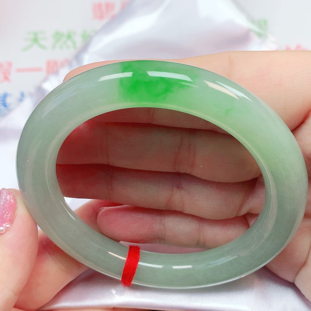 翡翠未镶嵌手镯天然缅甸翡翠A货898